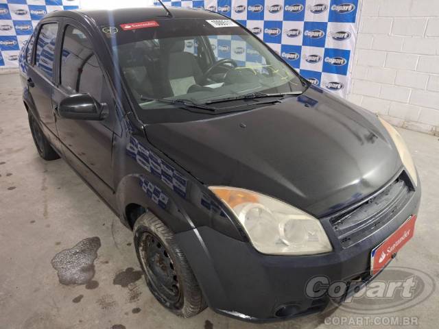 2010 FORD FIESTA SEDAN 