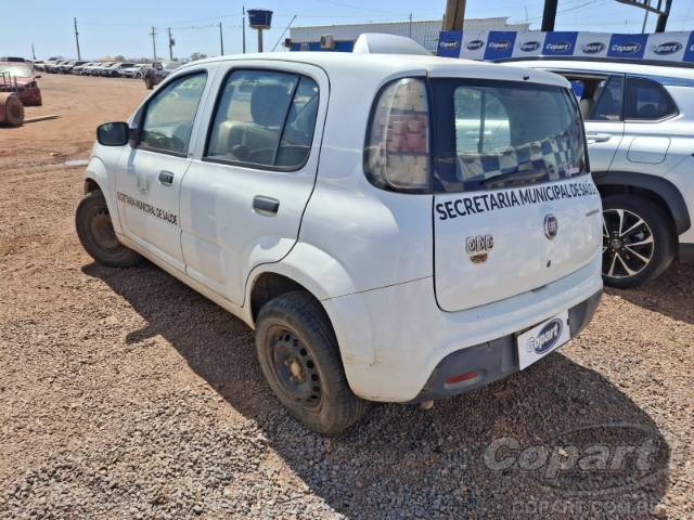 2016 FIAT UNO 