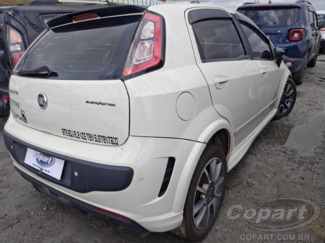 2016 FIAT PUNTO 