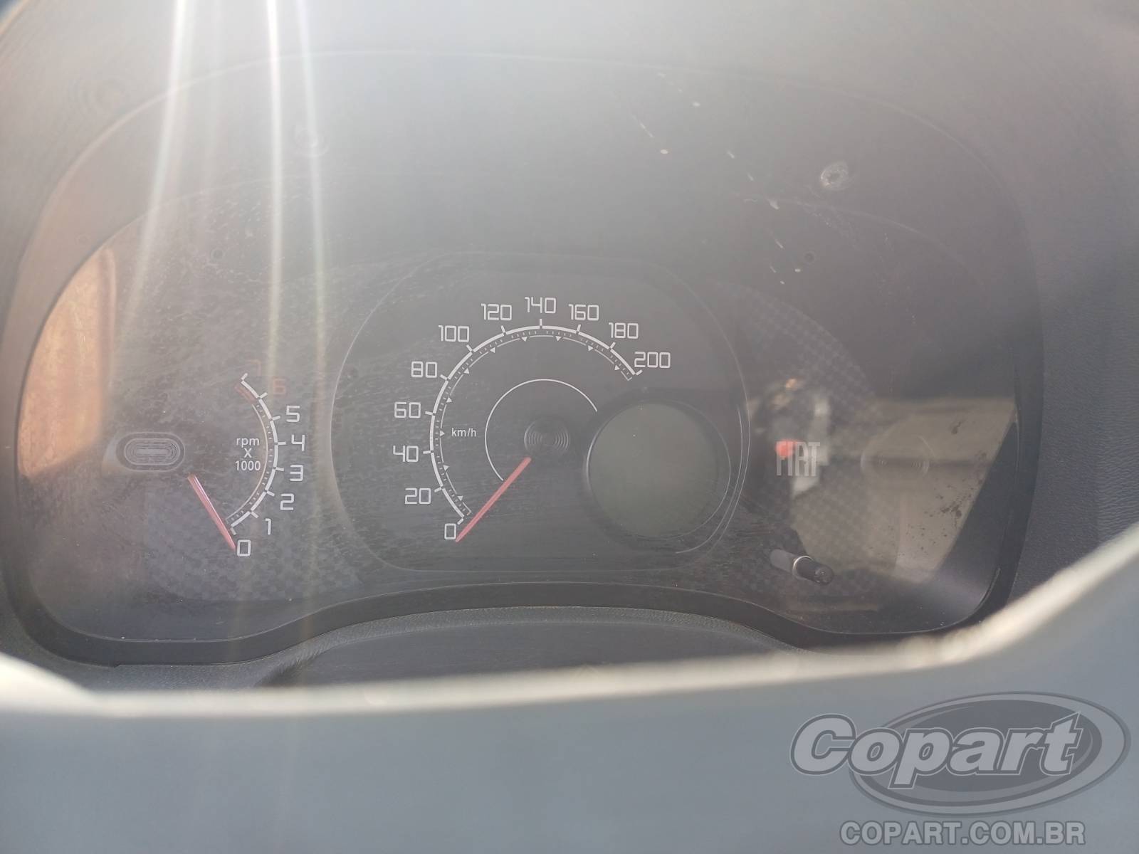 Foto 8 de 10: 2015 FIAT PALIO