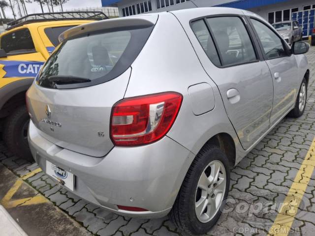 2017 RENAULT SANDERO 