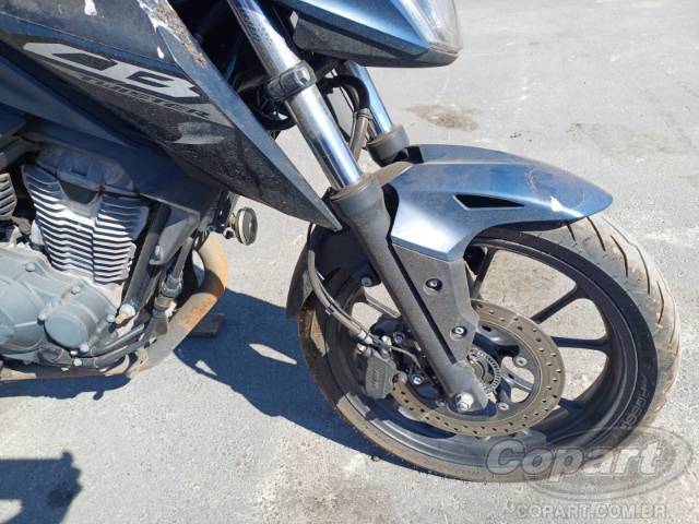 2025 HONDA CB 300F 