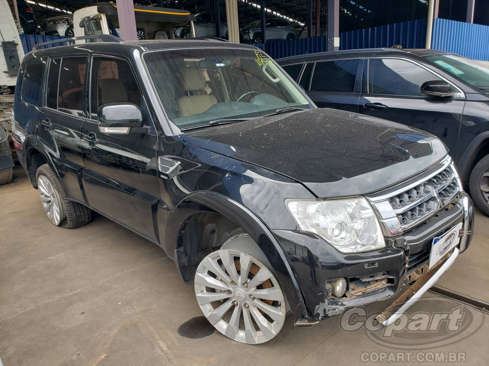 Veículo Mitsubishi Pajero Mitsubishi Pajero Full HPE 3.2 Turbo 2016 2016 em leilão