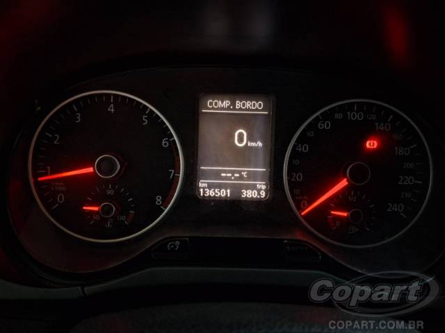 2015 VOLKSWAGEN FOX 