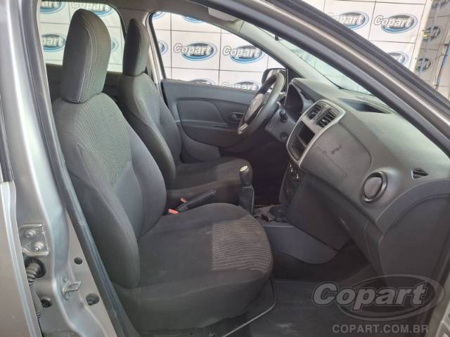 2017 RENAULT SANDERO 