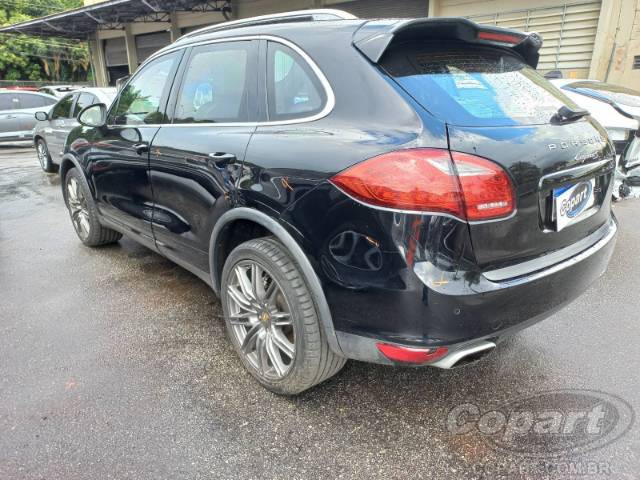 2011 PORSCHE CAYENNE 