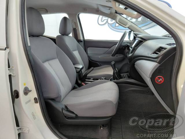 2023 MITSUBISHI L200 TRITON 