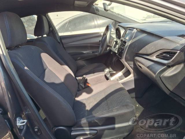 2022 TOYOTA YARIS 