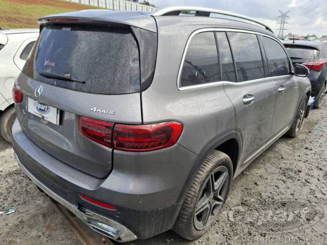 2025 MERCEDES BENZ GLB 