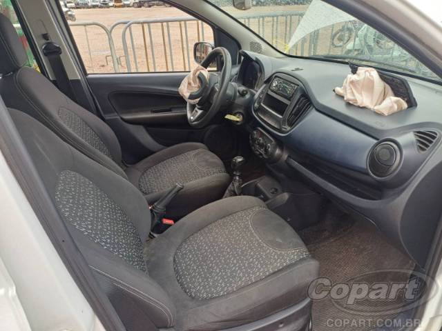 2021 FIAT UNO 