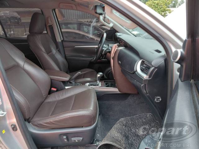 2018 TOYOTA HILUX SW4 