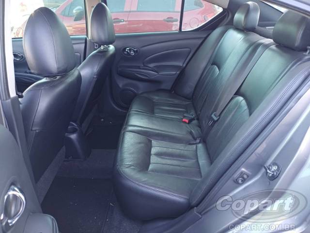 2017 NISSAN VERSA 