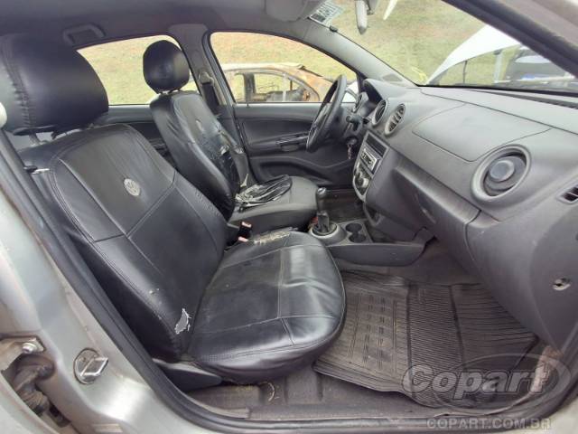 2010 VOLKSWAGEN GOL 