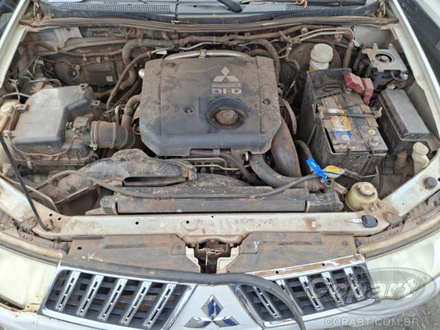 2013 MITSUBISHI PAJERO DAKAR 