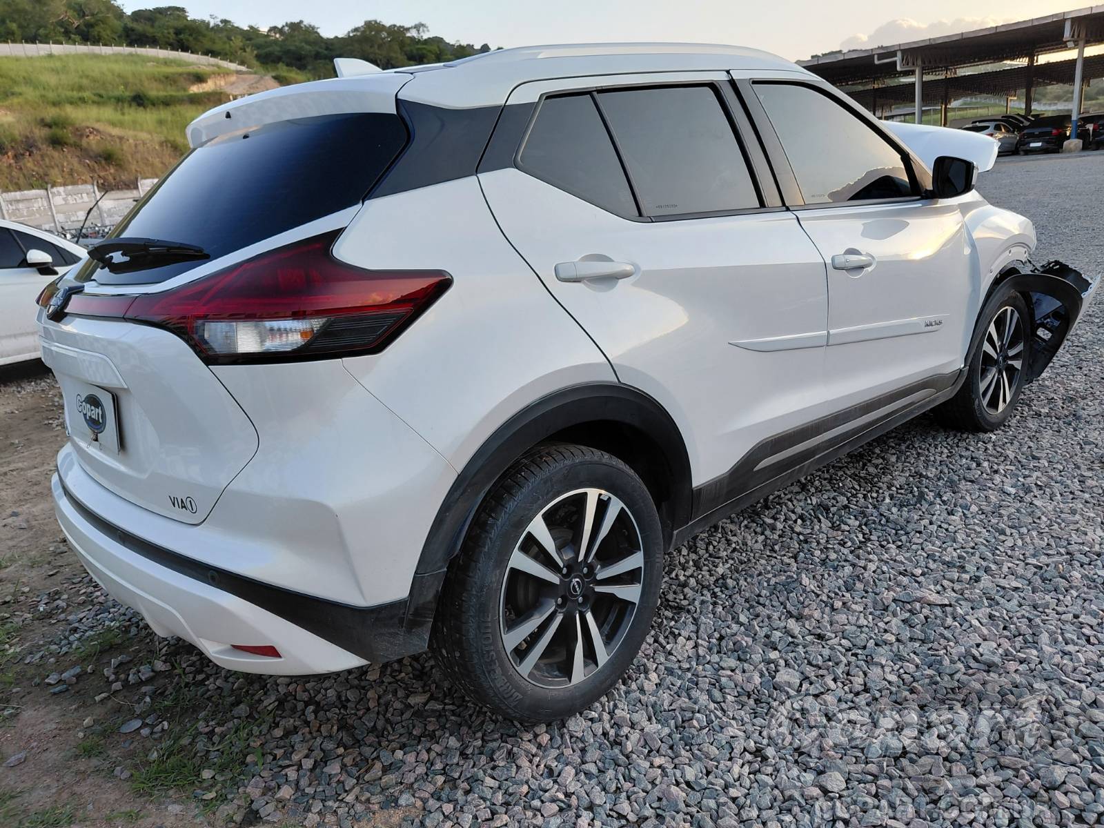2024 NISSAN KICKS — foto 4 de 10