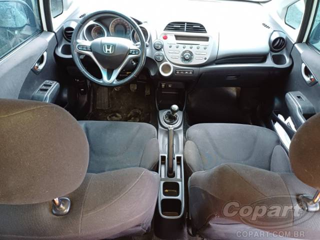 2010 HONDA FIT 