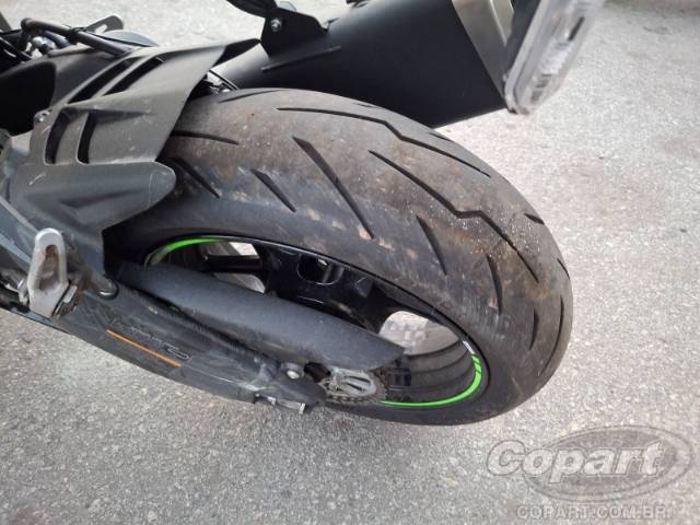2025 KAWASAKI NINJA ZX-6R 