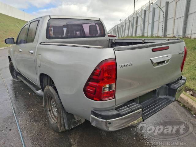 2021 TOYOTA HILUX CD 