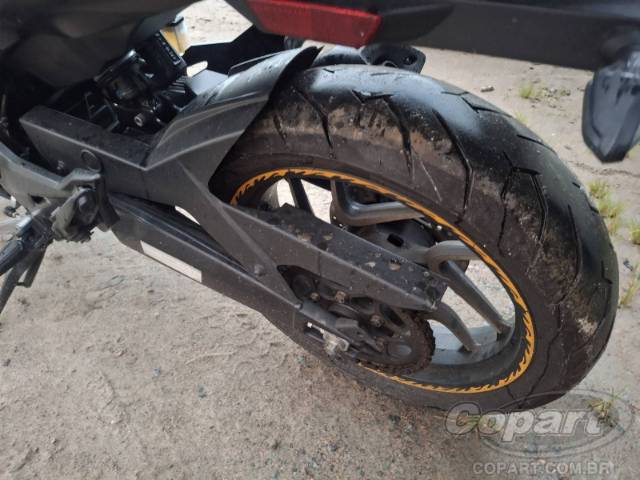 2025 BAJAJ DOMINAR 