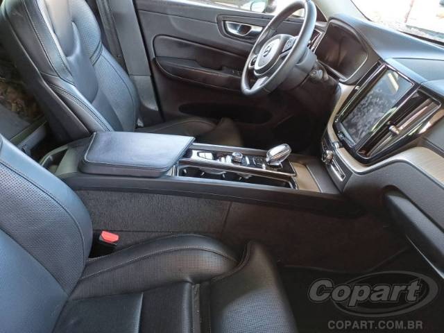 2020 VOLVO XC60 