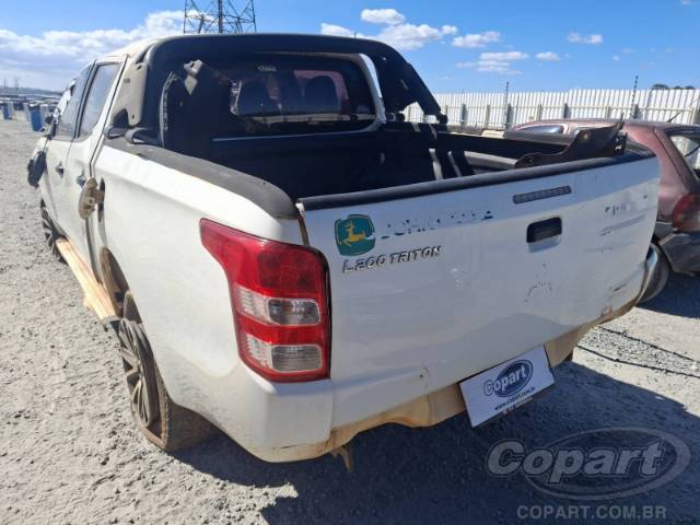 2021 MITSUBISHI L200 TRITON 