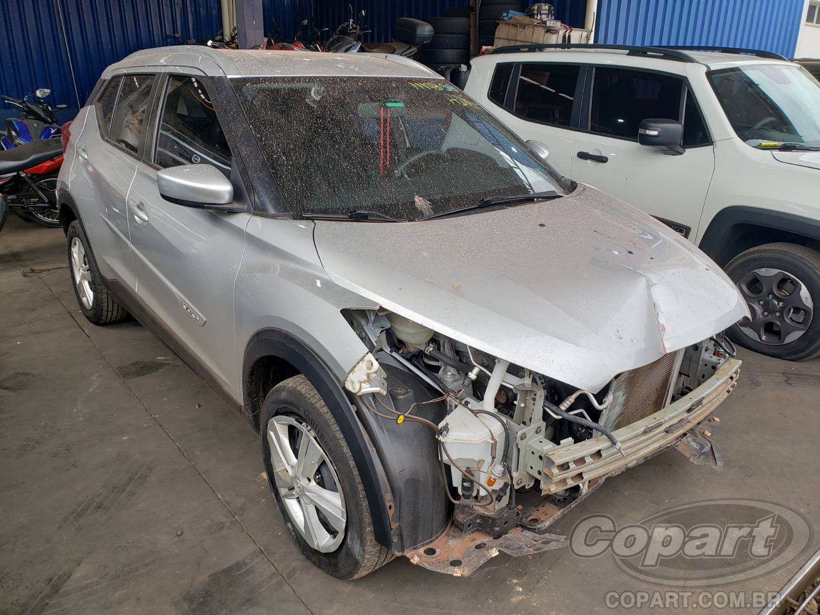 NISSAN KICKS 2020