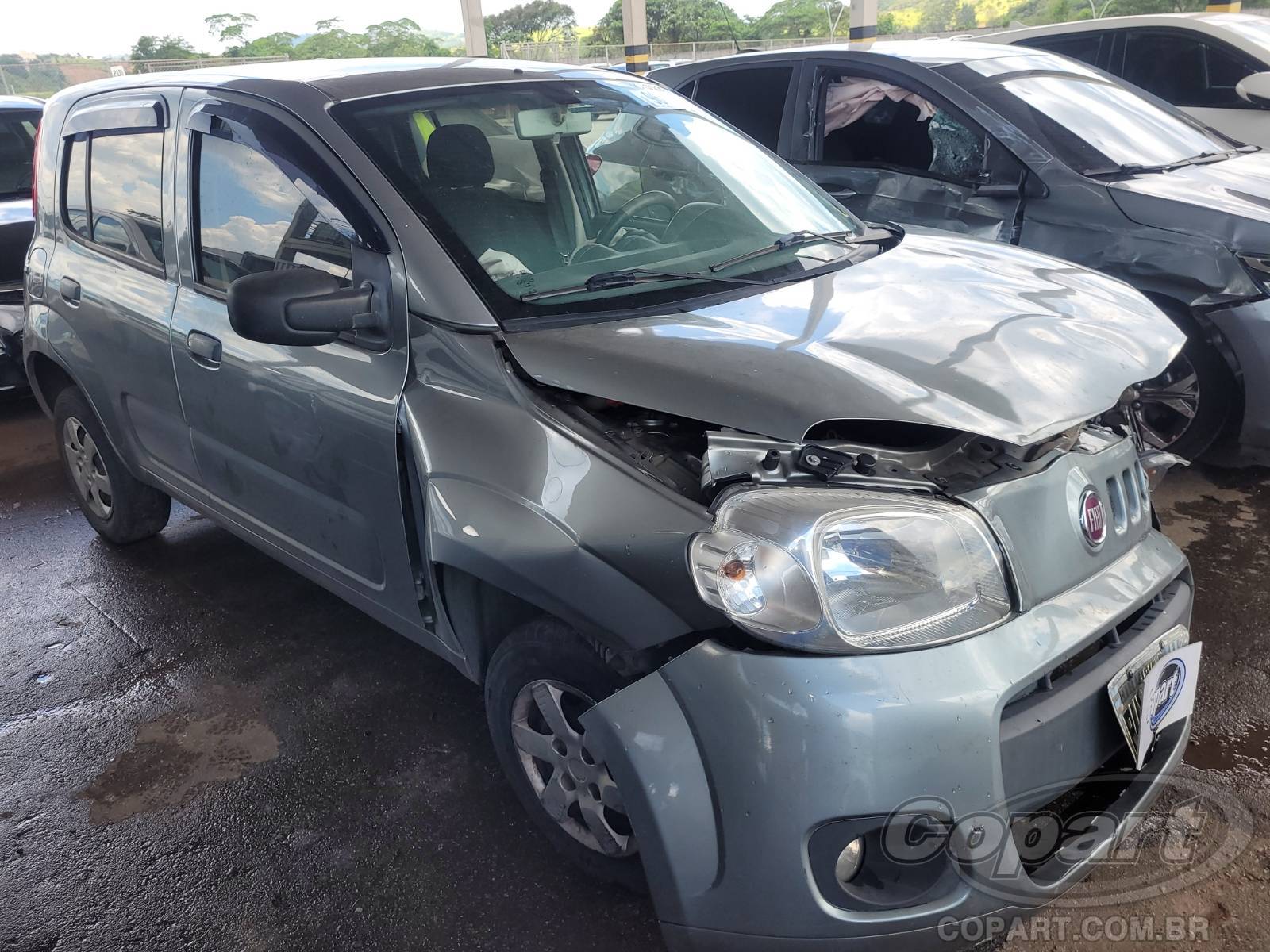 Veículo Fiat Uno Fiat Uno Vivace 1.0 Evo 2015 Colisão Média Monta 2015 em leilão