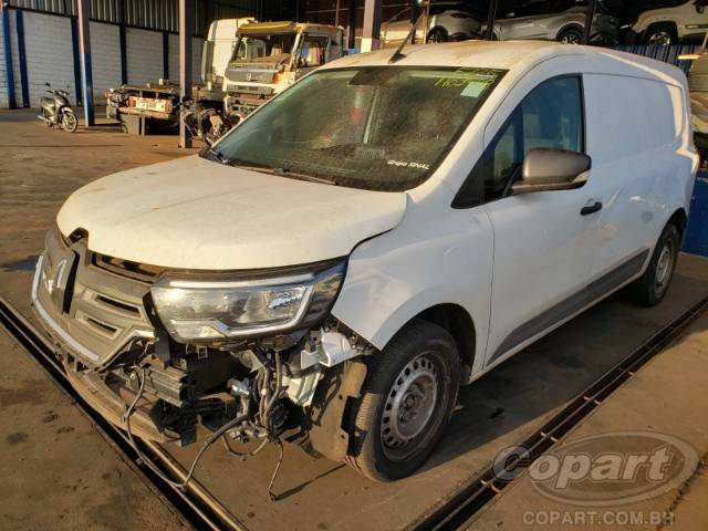 2025 RENAULT KANGOO 