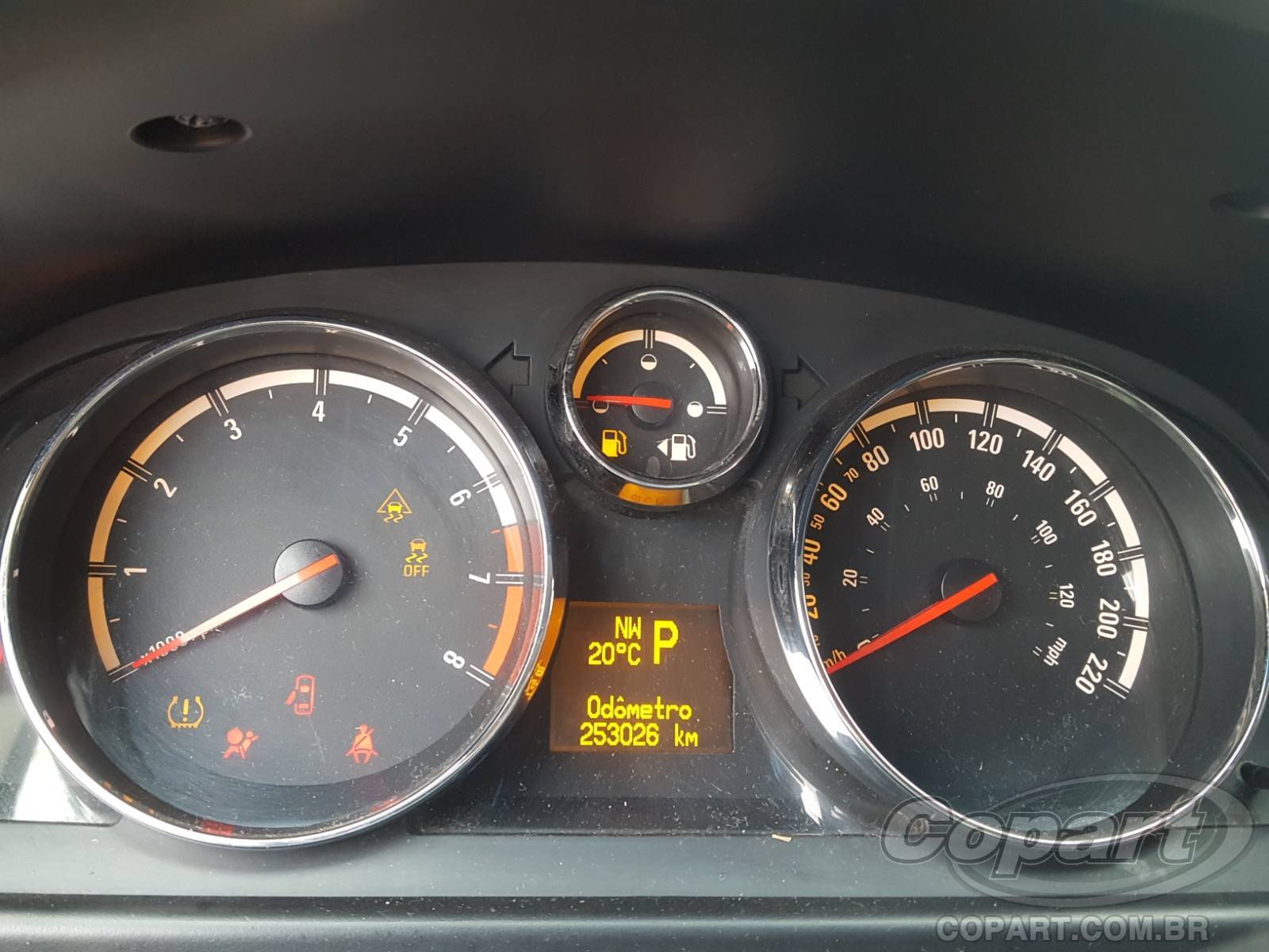 Foto 8 de 10: 2010 CHEVROLET CAPTIVA
