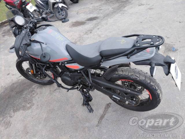2026 ROYAL ENFIELD HIMALAYAN 
