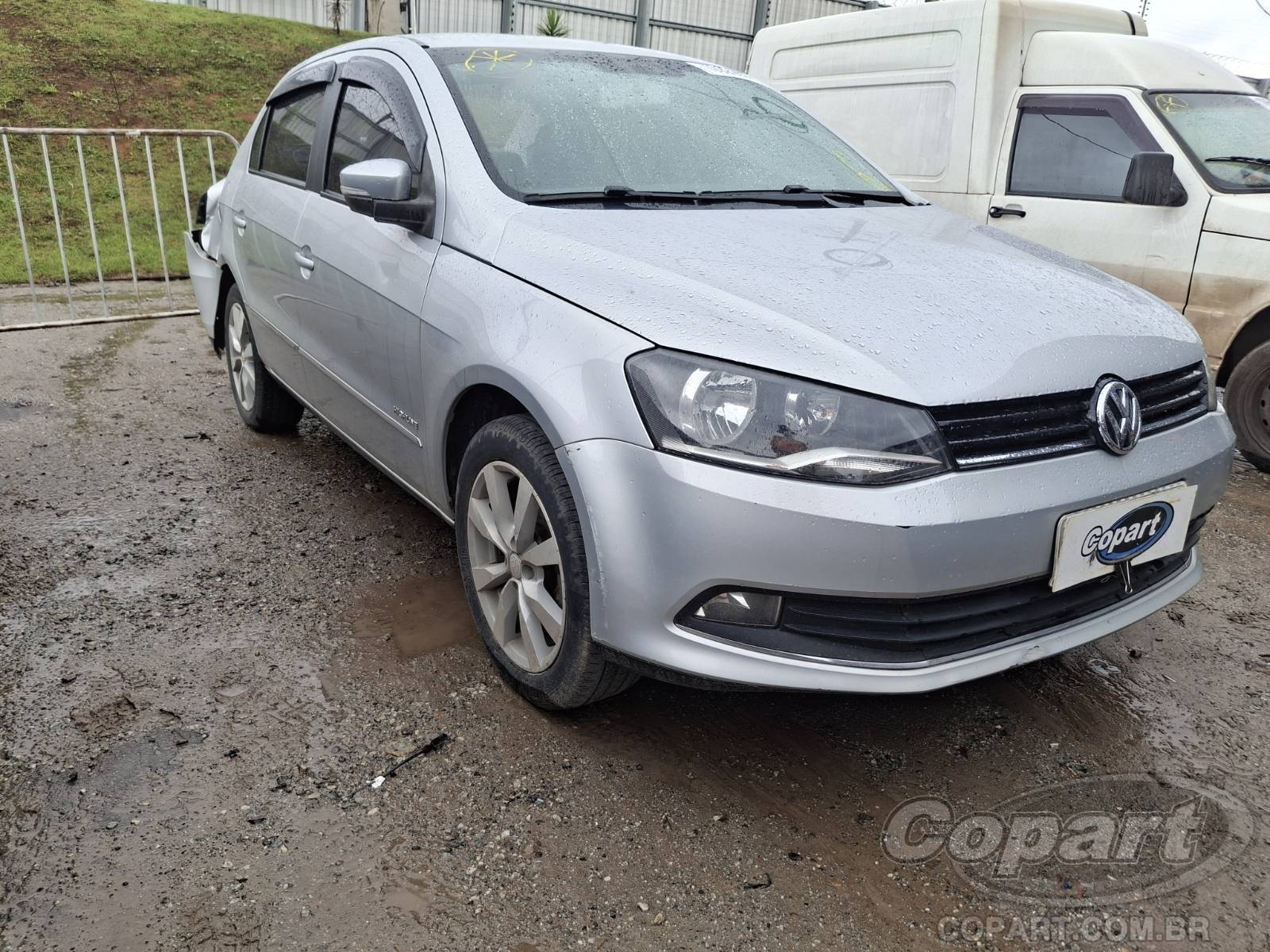 Volkswagen Voyage 1.6 Flex 2014