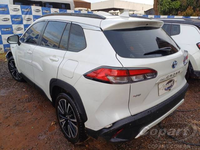 2026 TOYOTA COROLLA CROSS 