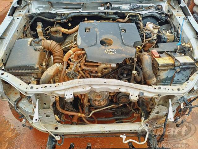 2024 TOYOTA HILUX CD 