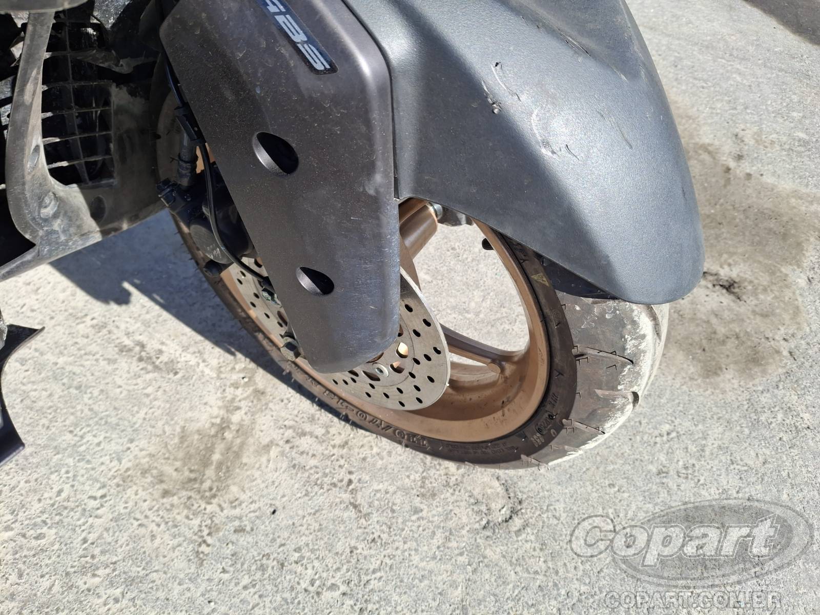 2025 YAMAHA NMAX — foto 8 de 10
