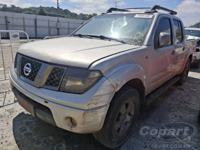 2013 NISSAN FRONTIER CD 