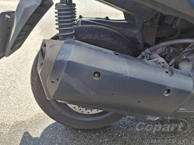 2021 YAMAHA XMAX 