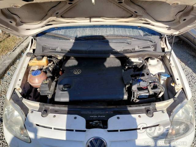 2004 VOLKSWAGEN FOX 