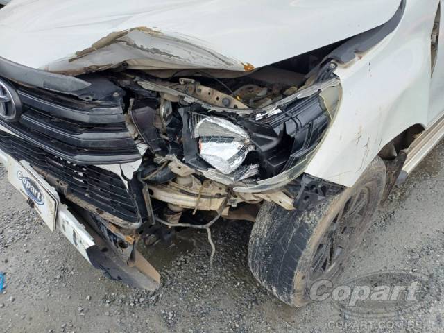 2017 TOYOTA HILUX CD 