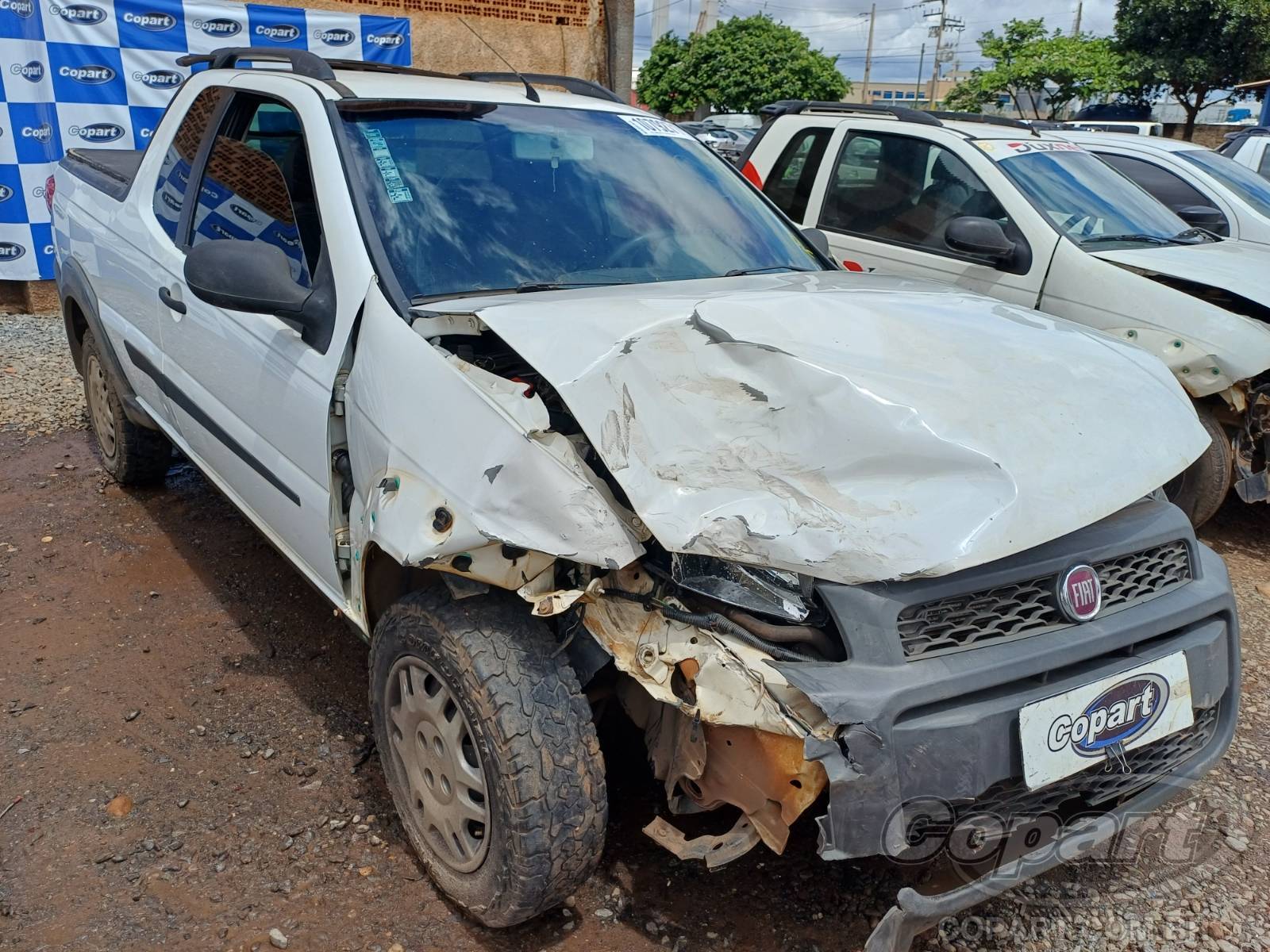 Veículo Fiat Strada Fiat Strada CE 1.4 2014 2014 em leilão