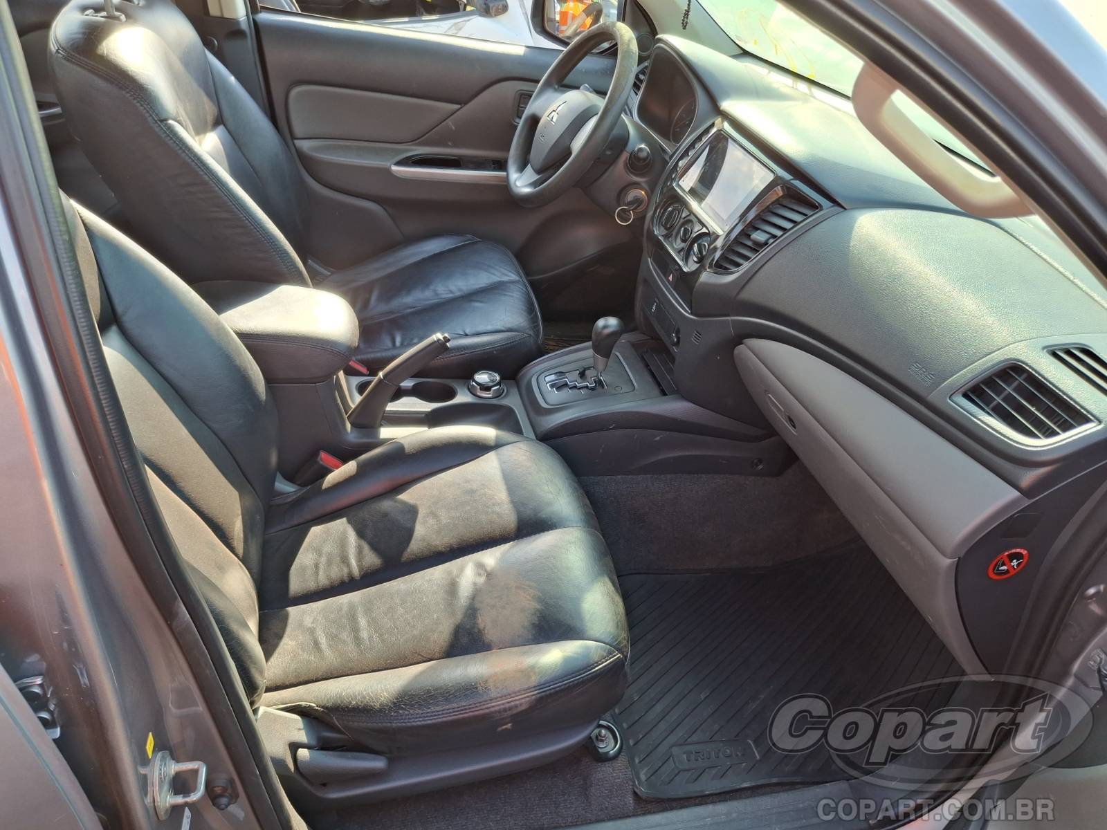 2022 MITSUBISHI L200 TRITON — foto 5 de 10