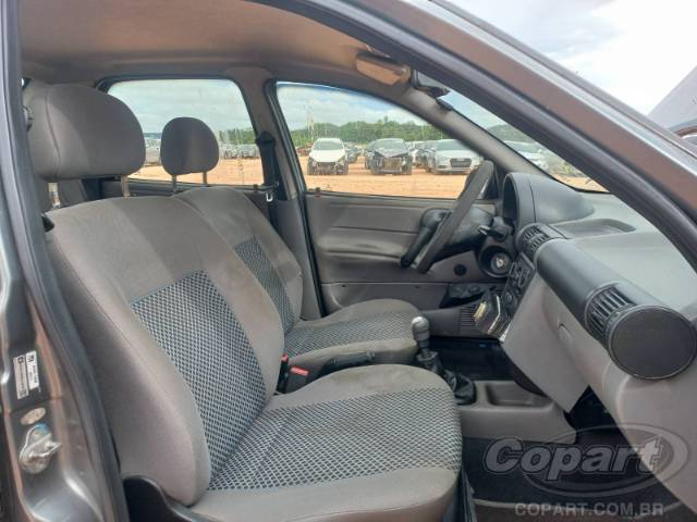 2011 CHEVROLET CLASSIC 