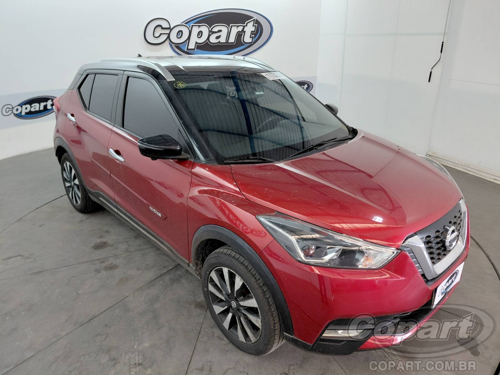 Nissan Kicks 2020 em leilão