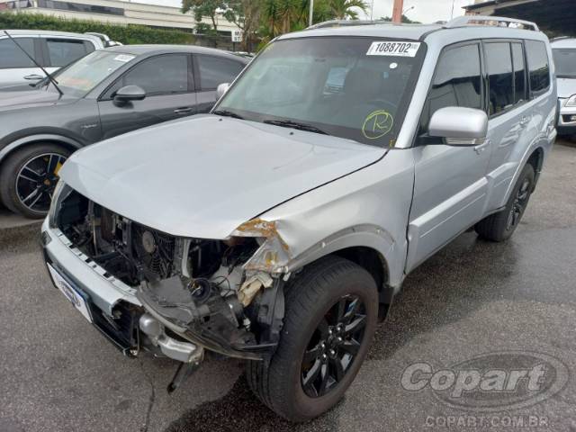 2011 MITSUBISHI PAJERO FULL 