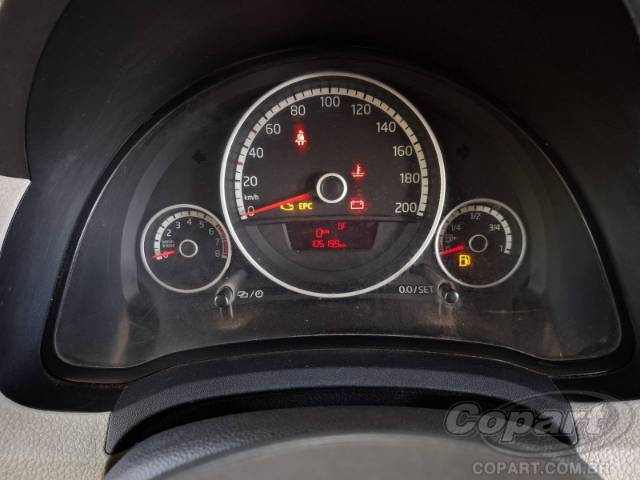 2015 VOLKSWAGEN UP 