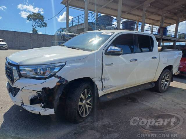 2017 TOYOTA HILUX CD 