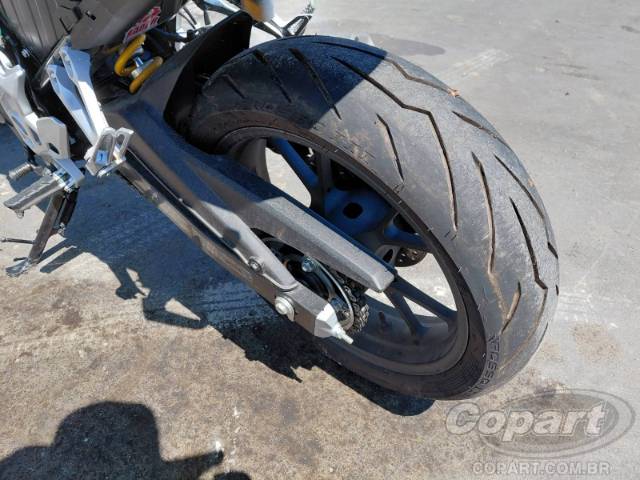 2026 HONDA CB 300F 