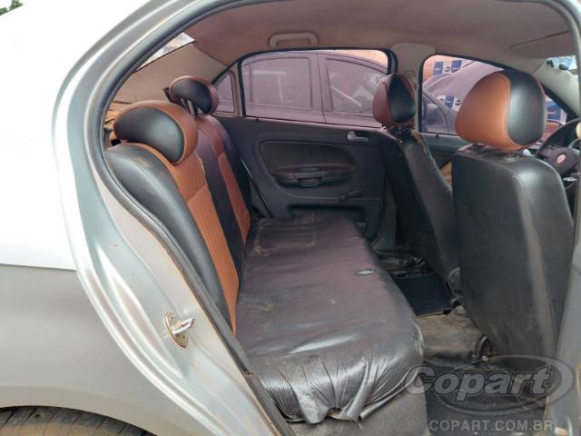 2012 VOLKSWAGEN VOYAGE 
