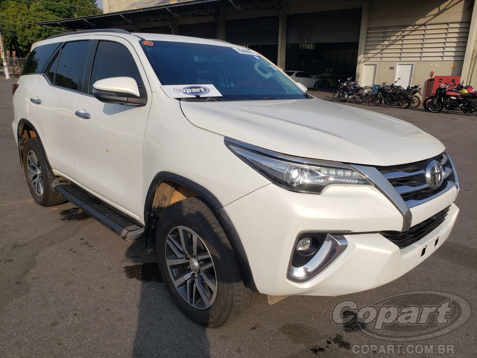Veículo Toyota SW4 TOYOTA SW4 SRX 2.8 D-4D TURBO 2019 2019 em leilão