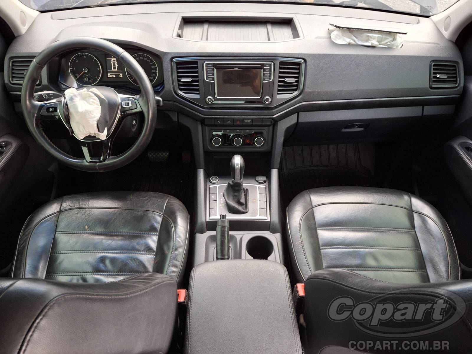 2018 VOLKSWAGEN AMAROK — foto 9 de 12