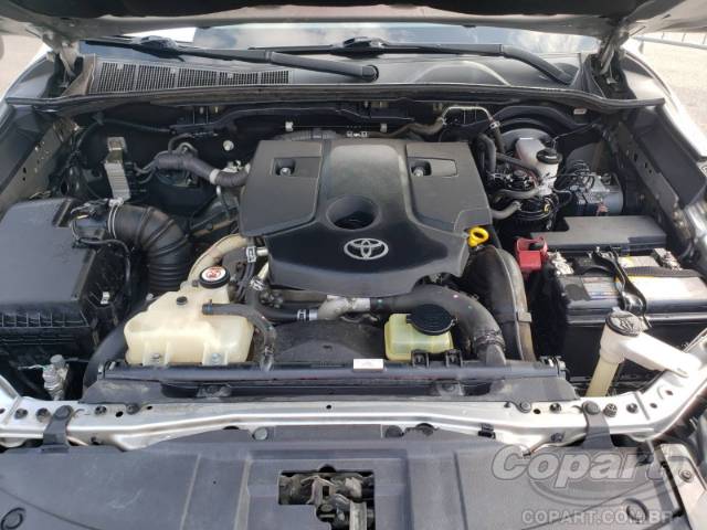 2017 TOYOTA HILUX SW4 